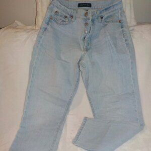 Light wash high-waisted Aeropostale mom jean